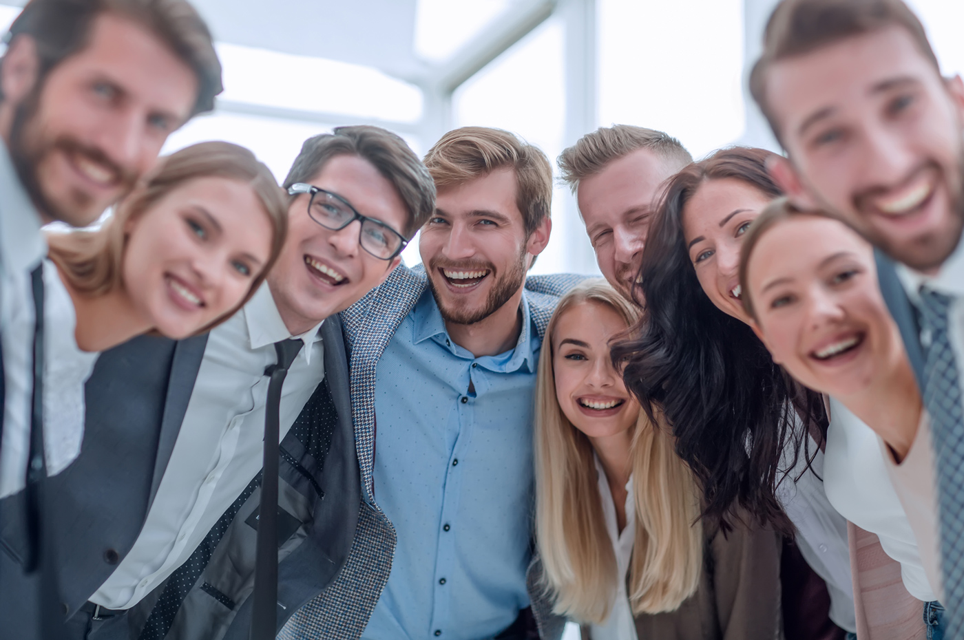 AdobeStock_291890028-Leistungsseite-Team-ASDF